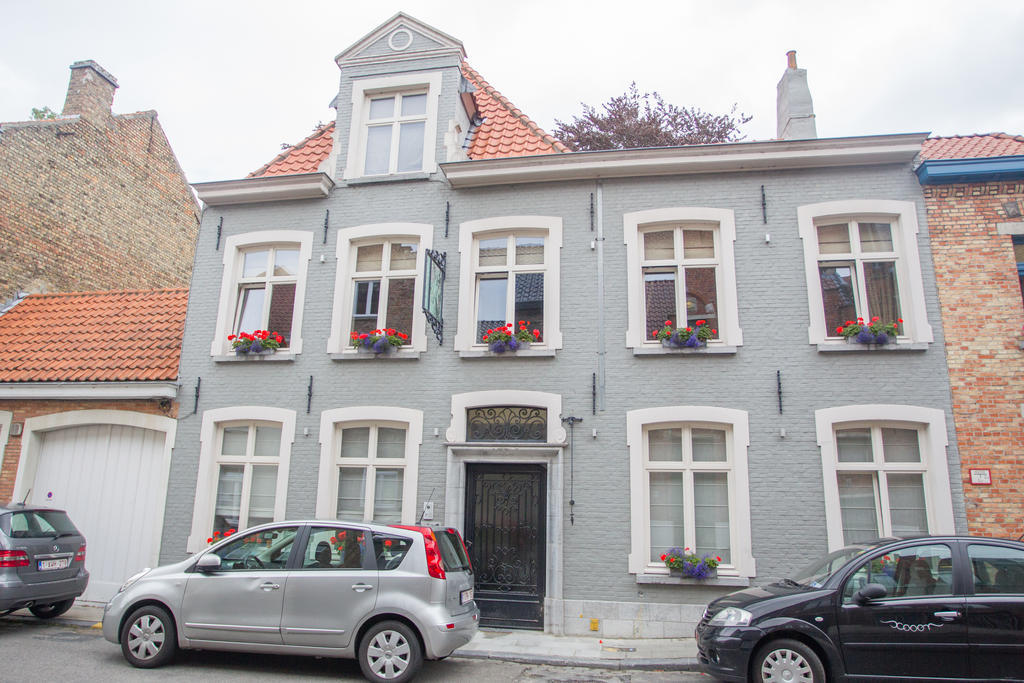Logies Amelias Bed & Breakfast Bruges Exterior photo
